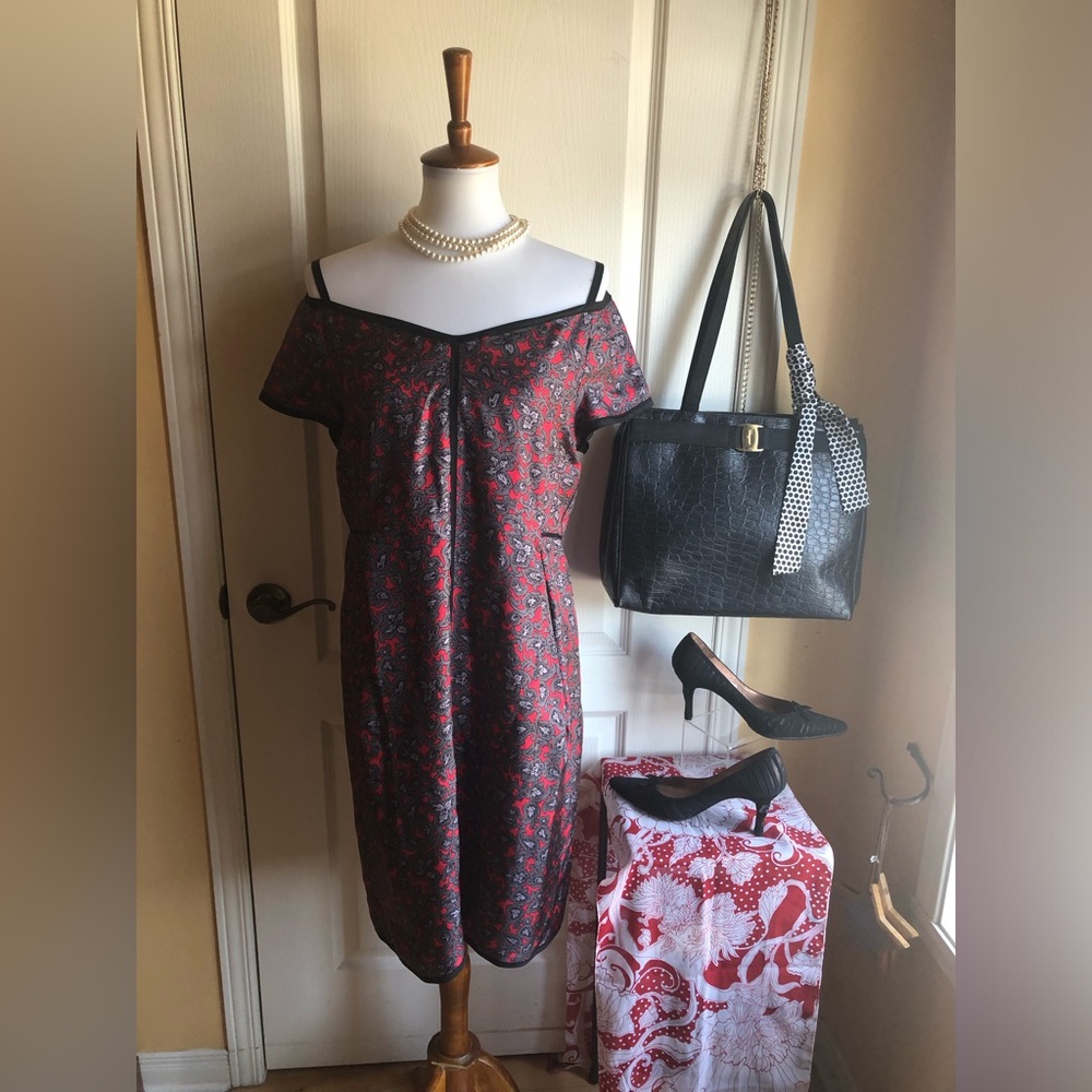 Marc Jacobs  off shoulder silk dress